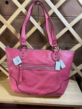 NWT Coach Fuchsia/Hot Pink Pebbled Leather Tote/ Shoulder Bag /Summer Beauty !